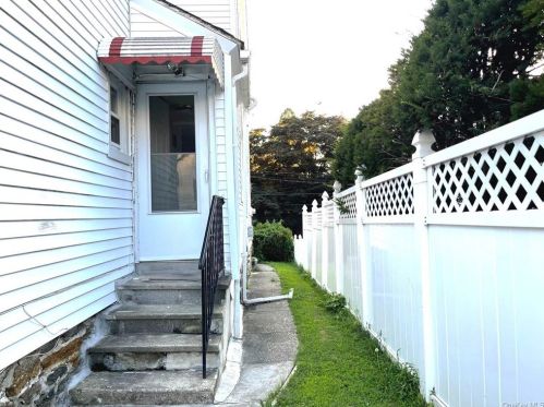 311 Rich Ave, Mount Vernon NY  10552-3010 exterior