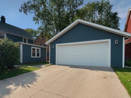 848 15th St, Manitowoc WI  54220-3102 exterior
