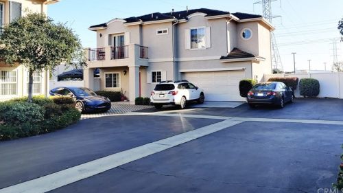 7048 Dinwiddie St, Downey, CA 90241-2003