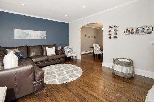 179 Astor Ave, Hawthorne NY  10532-1852 exterior