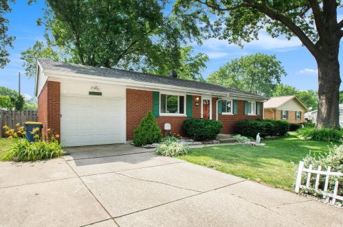 2609 Schumacher Dr, Mishawaka, IN 46545-3339