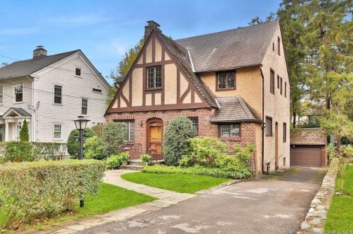 241 Nelson Rd, Scarsdale NY  10583-5907 exterior
