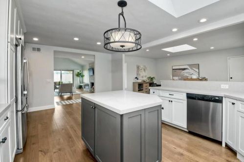 1763 Gascony Rd, Encinitas CA  92024-1226 exterior