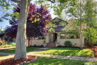 22 Palm Ave, Woodland, CA 95695-2841