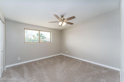 8801 Shiloh Pl, Tucson AZ  85710-2912 exterior