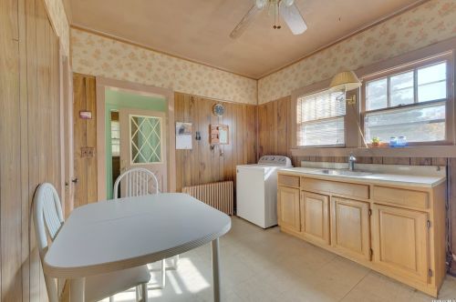 610 Bailey Ave, Greenport NY  11944-1256 exterior