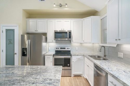 4022 Fort Bend Dr, Galveston TX  77554 exterior