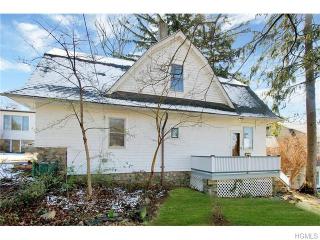 300 Corlies Ave, New Rochelle NY  10803-2104 exterior