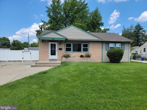153 Russell Ave, Barrington, NJ 08007-1219