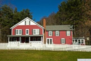 15 Queechy Lake Dr, Canaan, NY 12029-3300