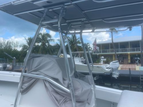 16 Corrine Pl, Key Largo FL 33037-4203 exterior