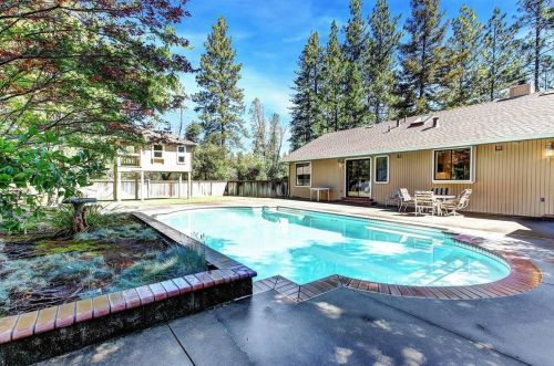 13267 Squirrel Creek Rd, Grass Valley CA 95945-4551 exterior