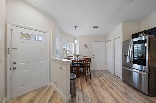 8064 Summer Shores Dr, Delray Beach FL  33446-3475 exterior