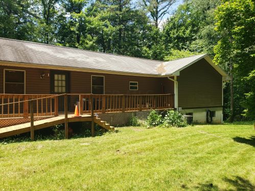 19766 Thompson Ridge Rd, Laurelville, OH 43135-9243