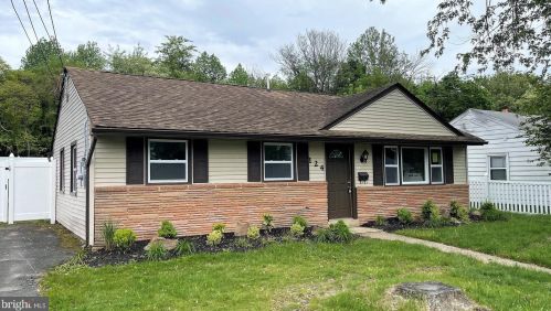 124 Hannold Blvd, West Deptford NJ  08096-1815 exterior