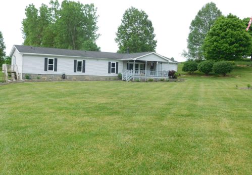 7893 Blacks Rd, Pataskala, OH 43062-8400