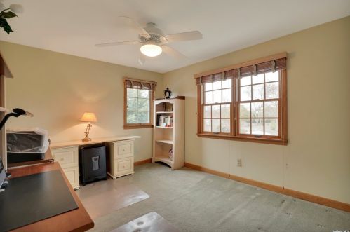 19 Riverdale Ave, Oakdale NY  11769-1544 exterior