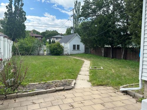 4319 87th St, Milwaukee WI  53222-1799 exterior