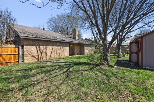4208 Chestnut St, Fort Worth, TX 76137-2013