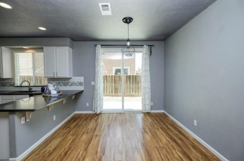 17122 Pacific Oak Ln, Lathrop CA  95330-8526 exterior