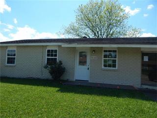 4120 Teton St, Marrero, LA 70072-6425
