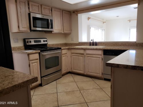 10822 47th Ave, Glendale, AZ 85304-4412