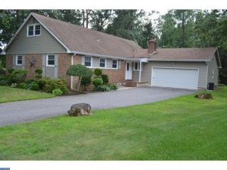 1472 Greenwood Ct, Vineland, NJ 08361-6641