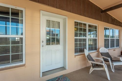 841 Gorrie Dr, Saint George Island FL  32328-2908 exterior