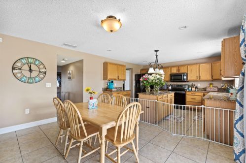 866 Abingdon Ave, Fort Pierce FL  34953-2861 exterior
