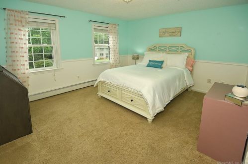 1 Jacobs Hill Rd, Ellington CT  06029-3117 exterior