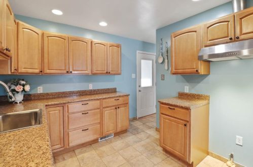 225 Delaware St, Hobart IN  46342-4110 exterior