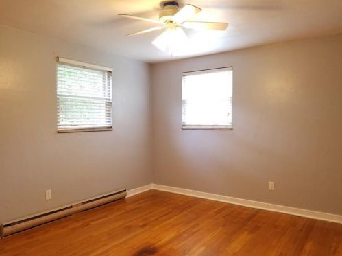 107 Jackson St, Glenshaw PA  15116-1417 exterior