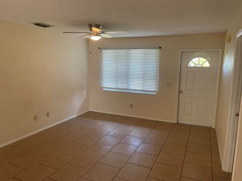 2802 Hutchings Ave, Fort Pierce, FL 34952-7337