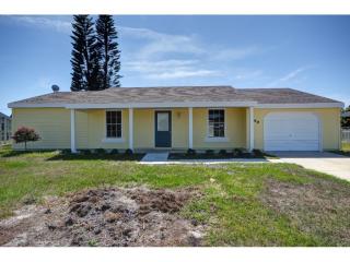 949 Beach Ln, Sebastian, FL 32958-5303