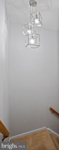 6724 Emmanuel Ct, Gainesville VA  20155-1492 exterior