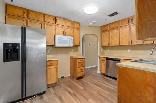 2515 Marlboro St, Orlando, FL 32806-4931