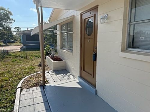 804 Coral Ave, Lehigh Acres, FL 33936-6862