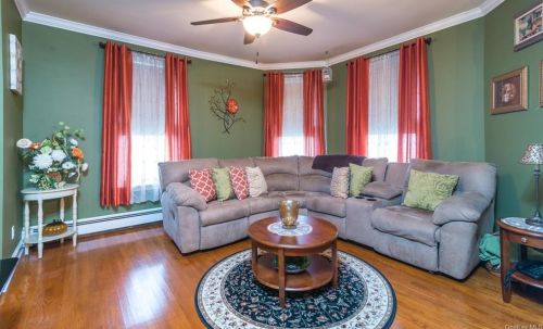 5 Todd Pl, Crotonville NY  10562-3424 exterior