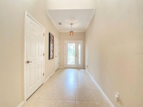 672 Venice Pl, Sanford, FL 32771-5450