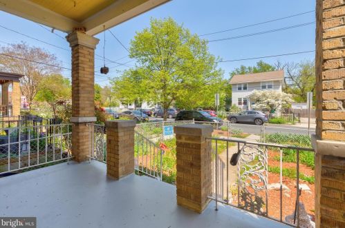 3212 10th St, Washington, DC 20017-3510