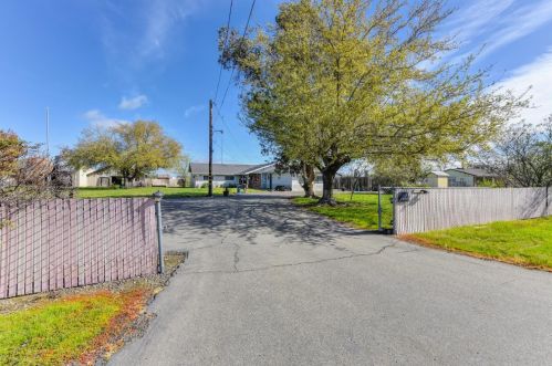 10520 Lowell St, Elverta, CA 95626-9429
