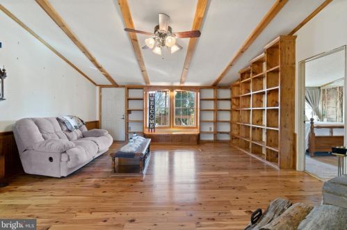 11206 Catharpin Rd, Spotsylvania, VA 22553-3904