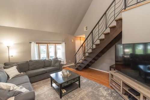 40 Scott Dr, Middletown NY  10941-1133 exterior