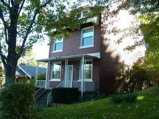 5238 Towers Ter, Pittsburgh, PA 15229-2231