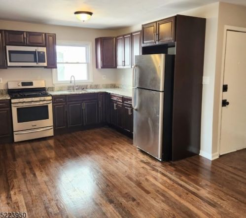 64 40th St, Irvington NJ  07111-1209 exterior