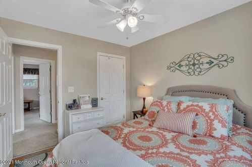 6 Wyoming Dr, Jackson Twp NJ  08527-1543 exterior