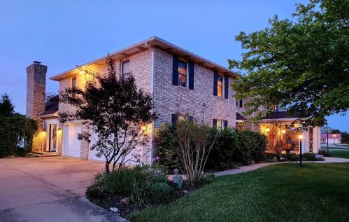 1341 Courtney Dr, Washington Ch, OH 43160-8904