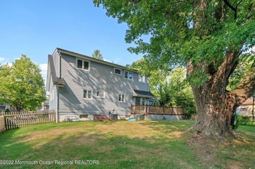 2 Dina Pl, Jackson Twp NJ 08527-1124 exterior