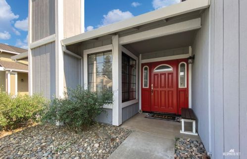 5120 Almsbury Dr, Salida, CA 95368-9276