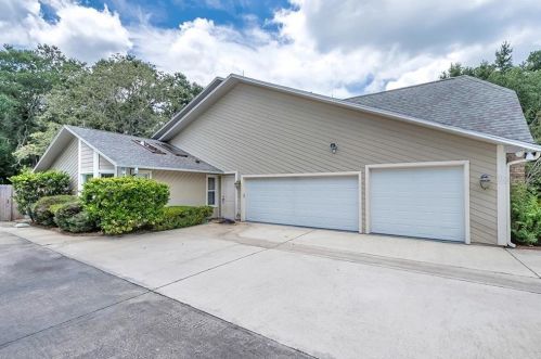 20 Tidewater Dr, Ormond Beach, FL 32174-4294